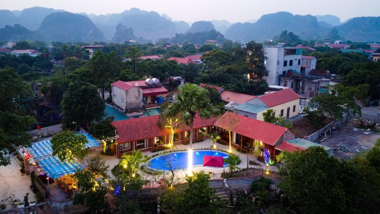 D&D Riverside Homestay Xuan Son Exteriör bild