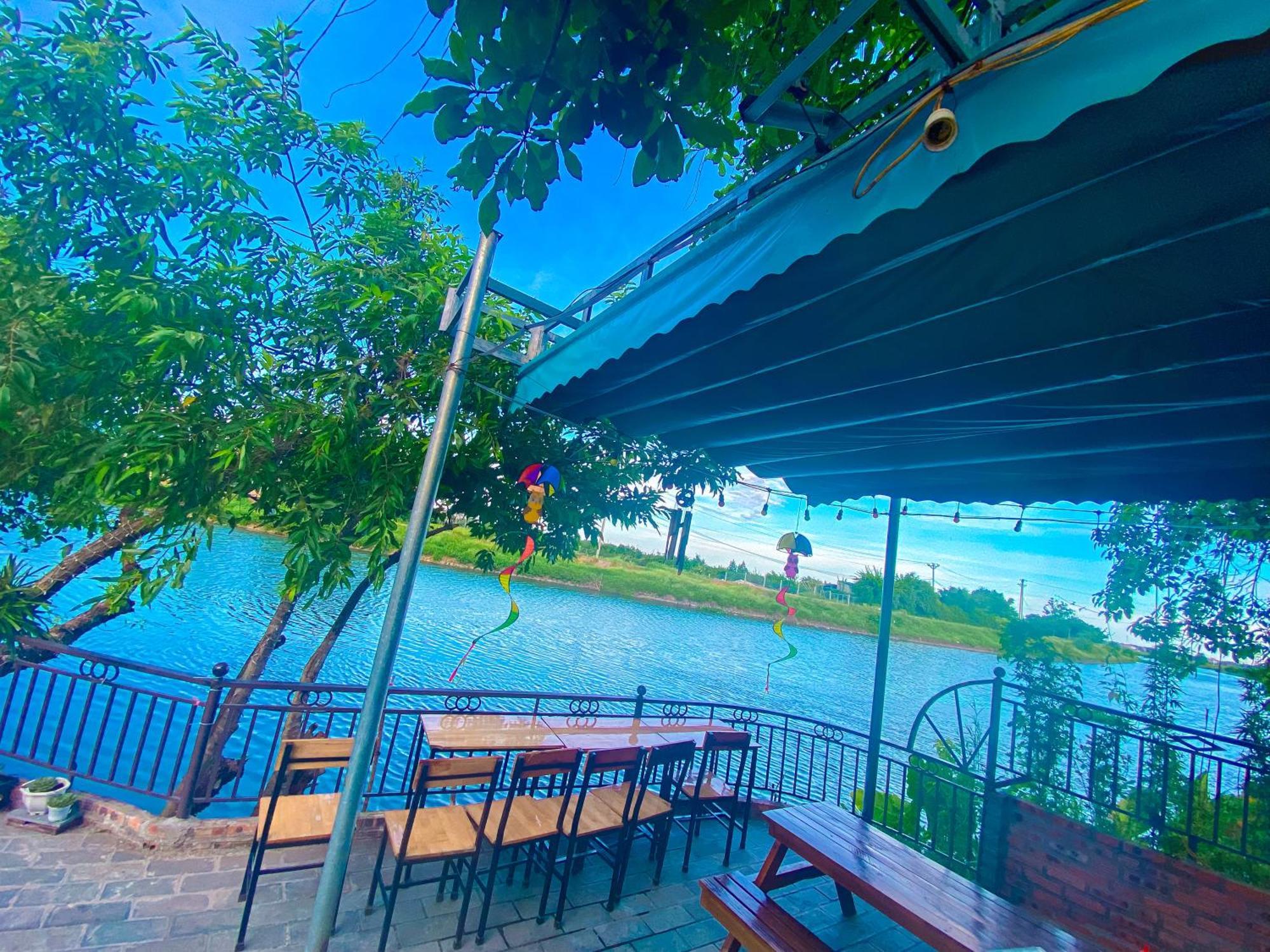D&D Riverside Homestay Xuan Son Exteriör bild