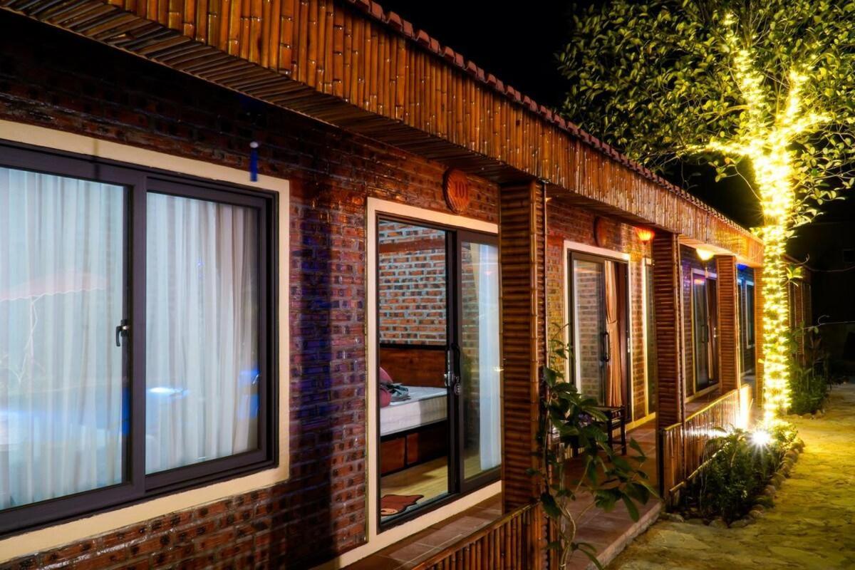 D&D Riverside Homestay Xuan Son Exteriör bild